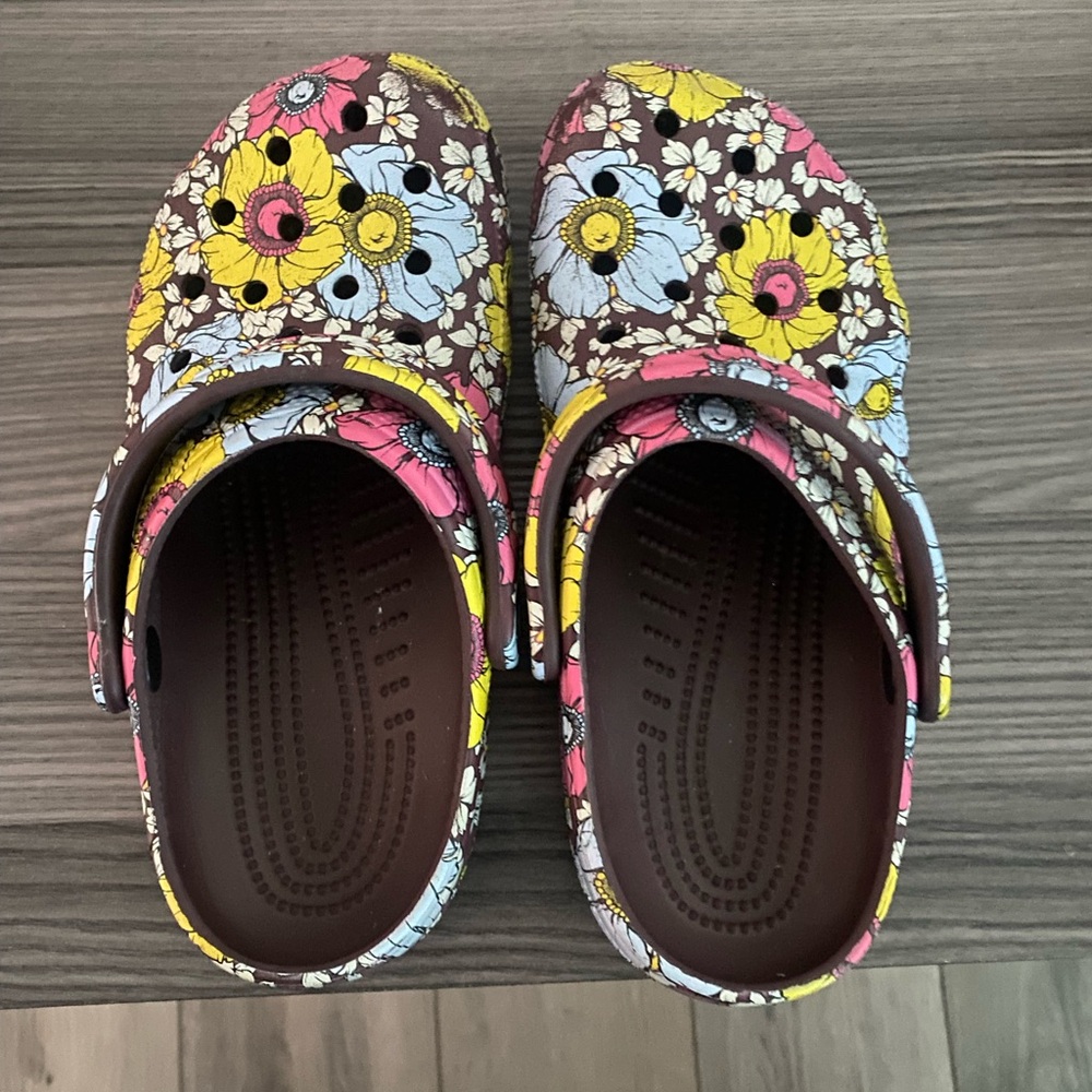 Women’s Floral Crocs